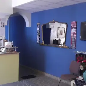 Πανσιόν Minas, Μιλάνο